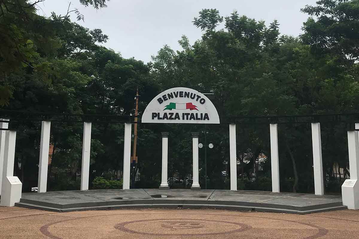 backpacking paraguay plaza italia paraguay