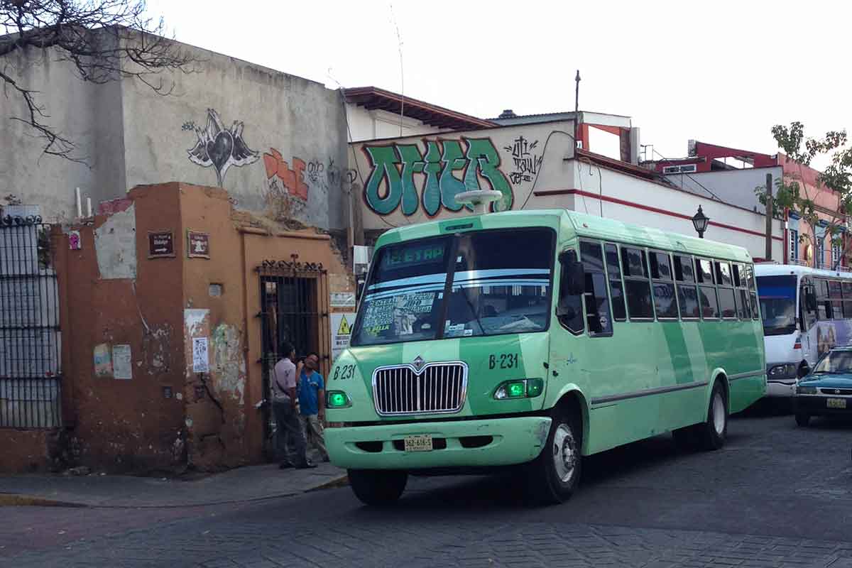 transport oaxaca bus mexico