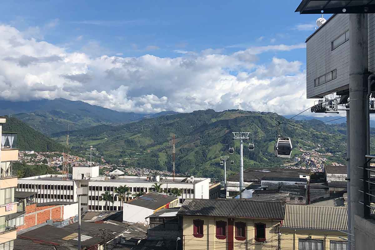 backpacking manizales colombia