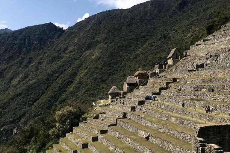 Can you hike Machu Picchu without a guide?